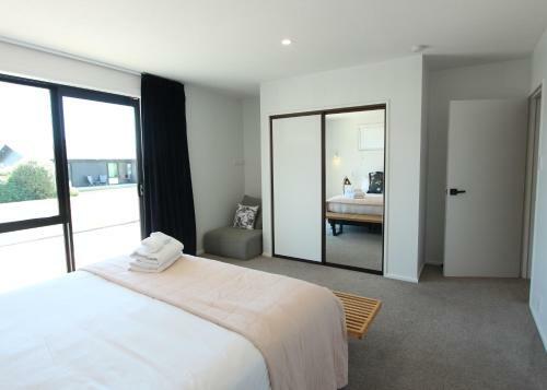 2 - Handsome And Sunkissed On The Doorstep To Wanaka
