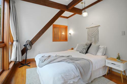 Home Away From Home - Akaroa Holiday Home