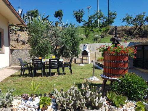 Villetta In Collina A Due Passi Dal Mare