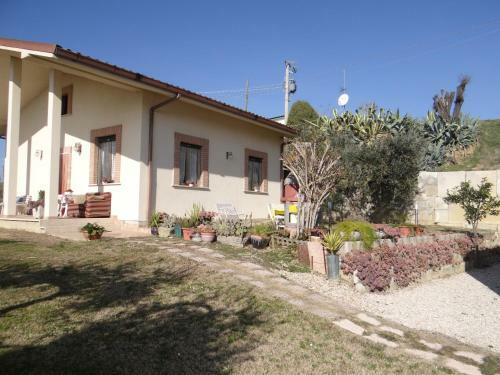Villetta In Collina A Due Passi Dal Mare