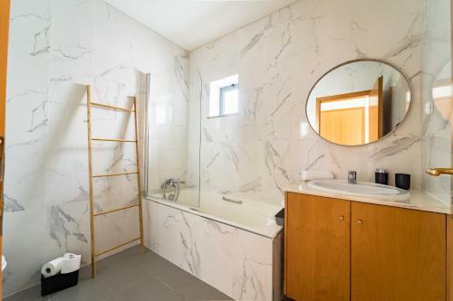 Esp�rito Santo - T4 Apartamento Familiar - Braga
