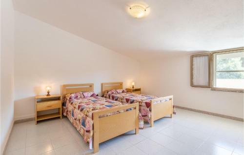 Nice Apartment In Cuglieri With 2 Bedrooms