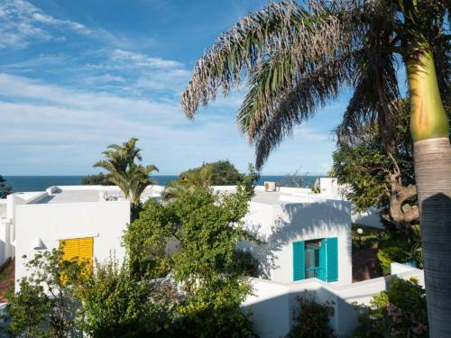 Beachfront Apartment With Sea Views - Families Only