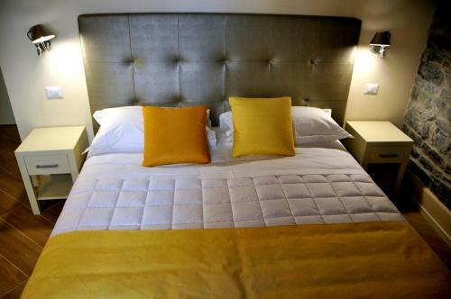 Hostal Altido La Corte Fiorita Como