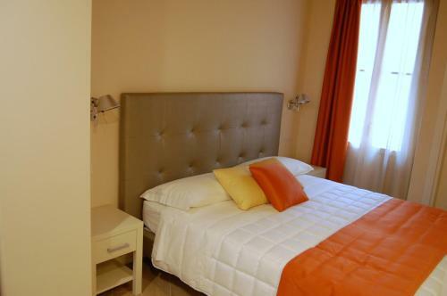 Hostal Altido La Corte Fiorita Como