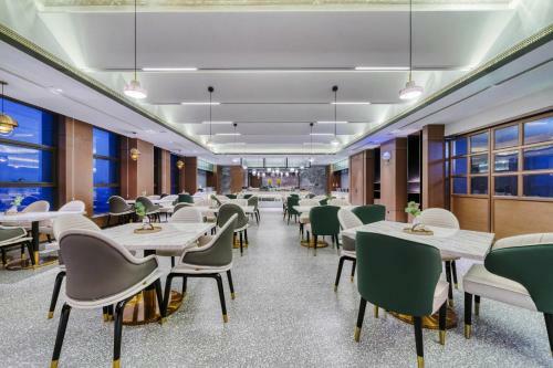 Atour Hotel Tongxiang South Qingfeng Road