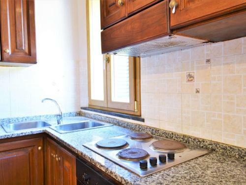 Pleasant Holiday Home In Gallicano With Garden