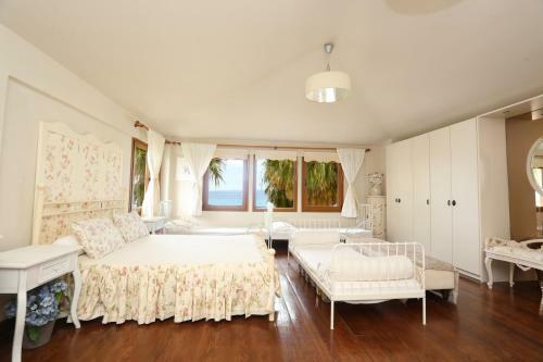 Villa Mare Blu - Beachfront, Panoramic View, Garden