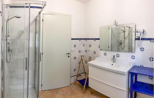Nice Home In Macerata With Wifi And 5 Bedrooms