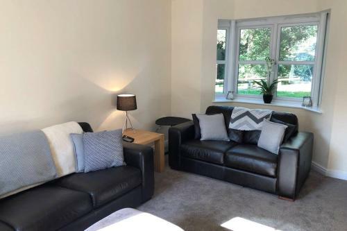 Villa Silver Stag, High-end, Modern 3 Double Bedroom With Parking