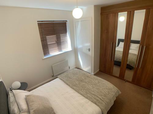 2 Bed House Waterside Luxury Living, Central Area