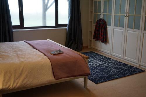 Remote And Spacious House With Sweeping Sea Views Towards Tenby