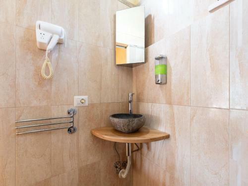 Pleasant Holiday Home In Priverno With Swimming Pool