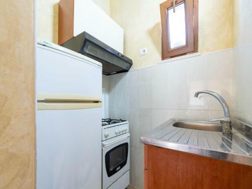 Pleasant Holiday Home In Priverno With Swimming Pool