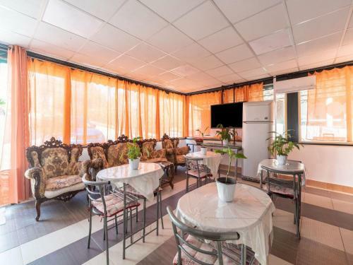 Pleasant Holiday Home In Priverno With Swimming Pool