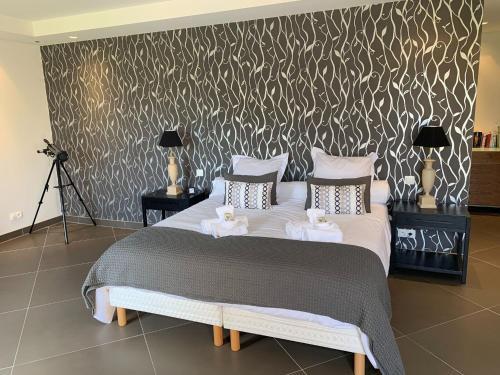 Beautiful Villa In Grasse Chateauneuf With Private Pool
