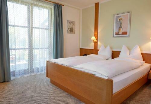 Hostal G�stehaus Bauer Am Golfplatz