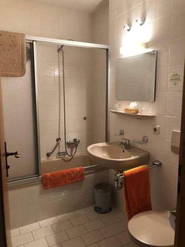 Hostal G�stehaus Bauer Am Golfplatz