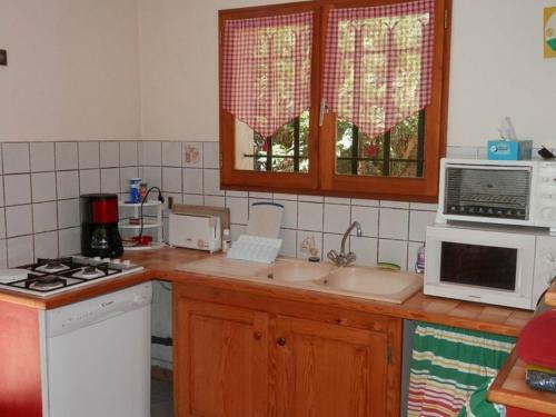 Villa Messanges, 4 Pi�ces, 6 Personnes - Fr-1-379-145