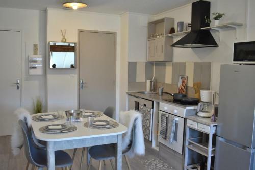 Apartamento Charmant Studio, Le Petit Gris Des Montagnes