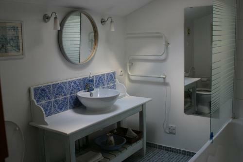 3 Bed Gite With Private Pool & Garden In Nantille