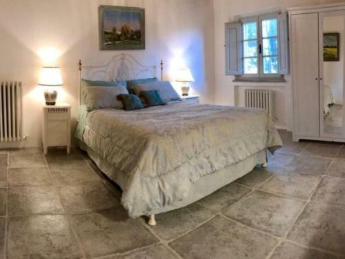Inviting Villa At Cortona With Private Fenced Garden
