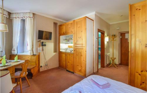 Amazing Apartment In Dobbiaco With Sauna