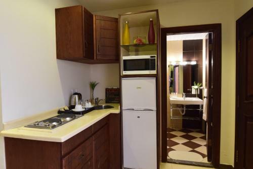 Al Mishkah Apartment