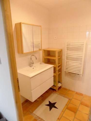 Apartamento Studio Avec Jardin Clos Et Wifi A Puimoisson