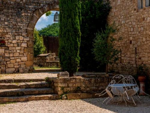 Bed & Breakfast Prieur� Notre-dame De Conil - 12e Si�cle