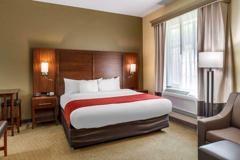 Hotel Comfort Suites Eugene