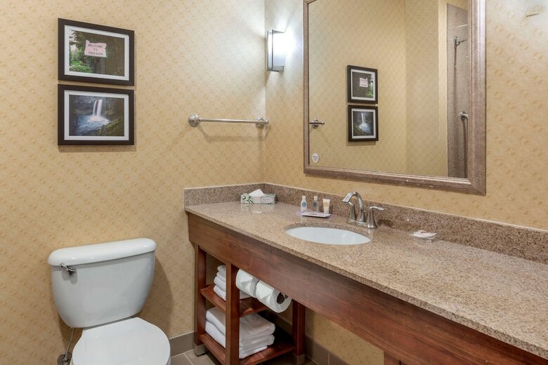 Hotel Comfort Suites Eugene
