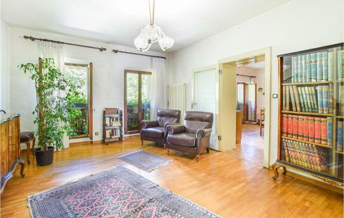 Awesome Apartment In Feltre With 3 Bedrooms