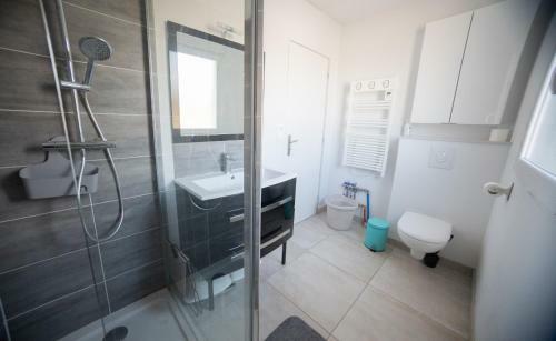 Villa Champenoise Yourhosthelper