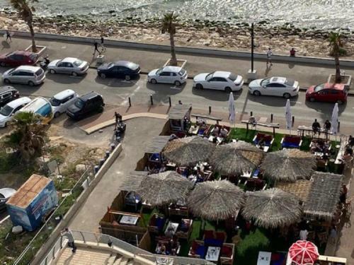 Apartamento Beautiful Beach Home + Sea View Balcony!