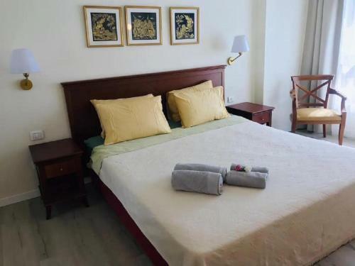 Apartamento Beautiful Beach Home + Sea View Balcony!