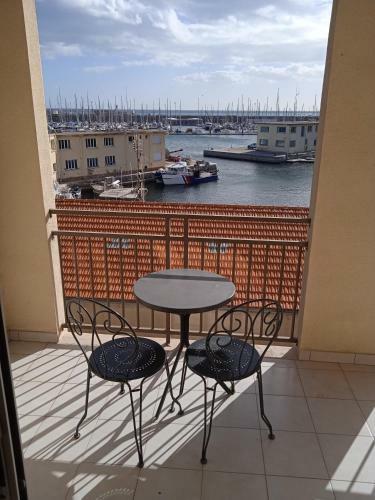 Apartamento Studio Design Vue Port 2 Pas Des Canaux + Parking