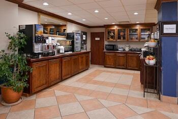 Hotel New Victorian Inn & Suites Omaha