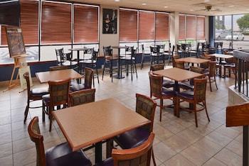 Hotel New Victorian Inn & Suites Omaha
