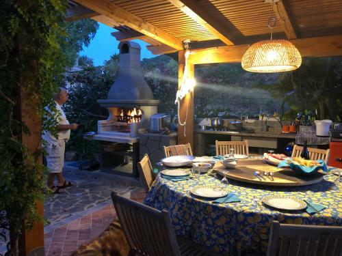 Apartamento Casale Ristrutturato 3 Km Tropea