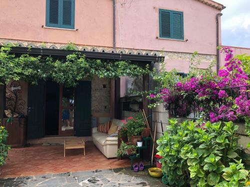 Apartamento Casale Ristrutturato 3 Km Tropea