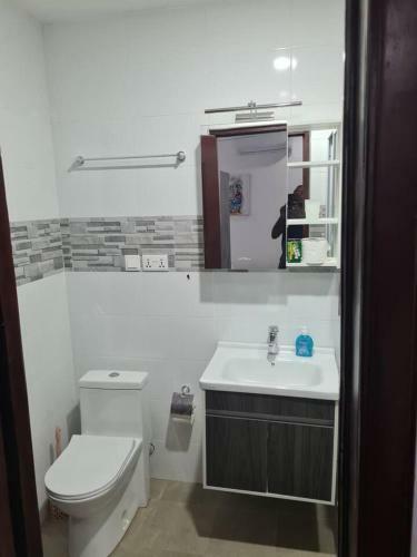Beautiful 3-bed Apartment In Adenta Municipality