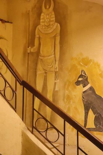 Albergue Pyramids Palace