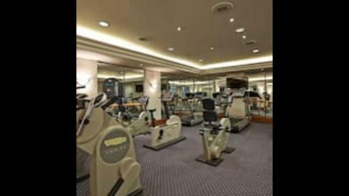 Hostal Room In Bb - Conrad Cairo Hotel Casino