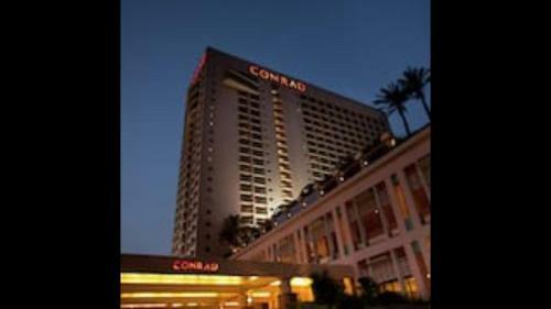 Hostal Room In Bb - Conrad Cairo Hotel Casino