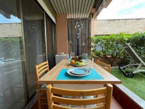 Apartamento Baia Sole Suite-con Piscina E Giardino