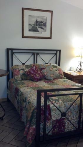 Buffalo Chip's Ranch House Motel