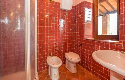 Nice Home In Santa Restituta With 6 Bedrooms