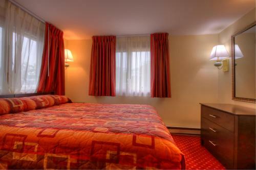 Motel Colonial Village Resort