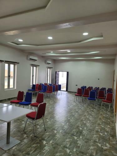 Camas Hotel & Suite Asero Abeokuta